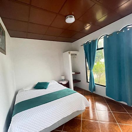 Hostal Muro De Las Lagrimas With High Speed Internet Starlink Пуэрто-Вильямиль Экстерьер фото
